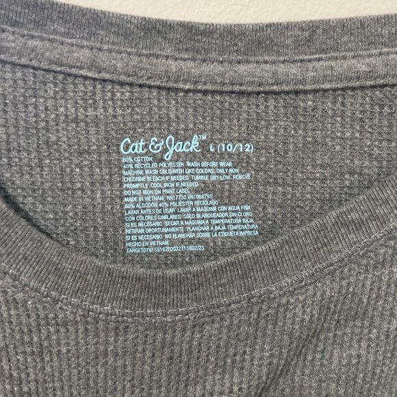 Cat &Jack boys long sleeve - Picture 2 of 3